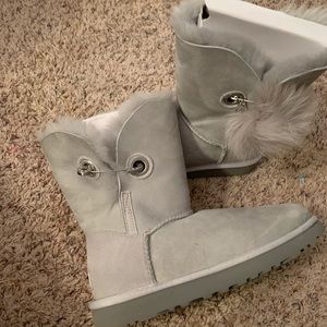 CHARMS NEEDED From Ugg Irina boot